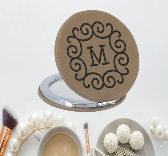 Personalized Compact, Bridesmaid Gift, Maid of Honor Gift, Bridesmaid Proposal, Personalized Gift
